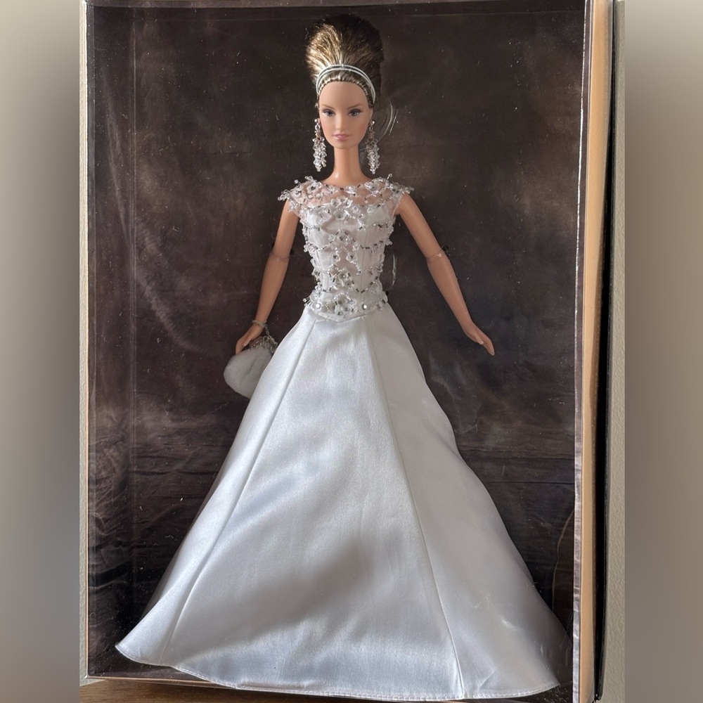 Barbie - Badgley Mischka Bride 2003 - B8946